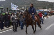 ορέοι (και καβαλαρέοι) οι αγρότες στα μπλόκα