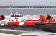 watch: canada’s Icebreaking hovercraft sipu muin